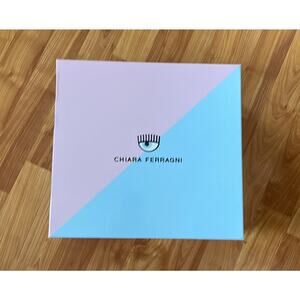 Chiara Ferragni empty shoe box‎